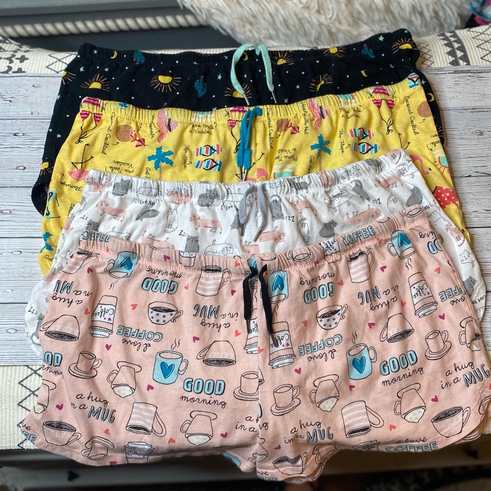 Lot of four Secret Treasures pajama shorts size XL